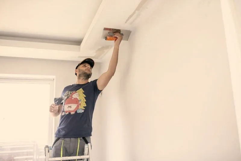 Ile zapłacisz za metr szpachlowania? Ceny i porady na ten temat