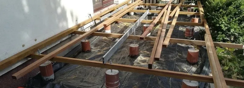 Jak zagospodarować miejsce pod tarasem: praktyczne pomysły i inspiracje