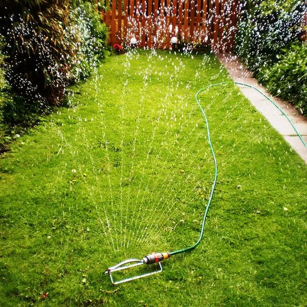 Zraszacze do trawnika